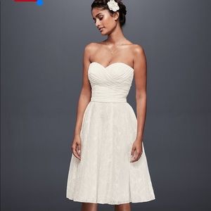 Strapless Lace Short Wedding Dress
GALINA Sz 6